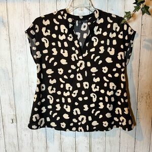 Shein women’s size medium black and cream blouse